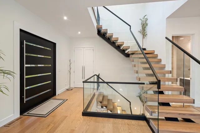 a view of entryway and hall