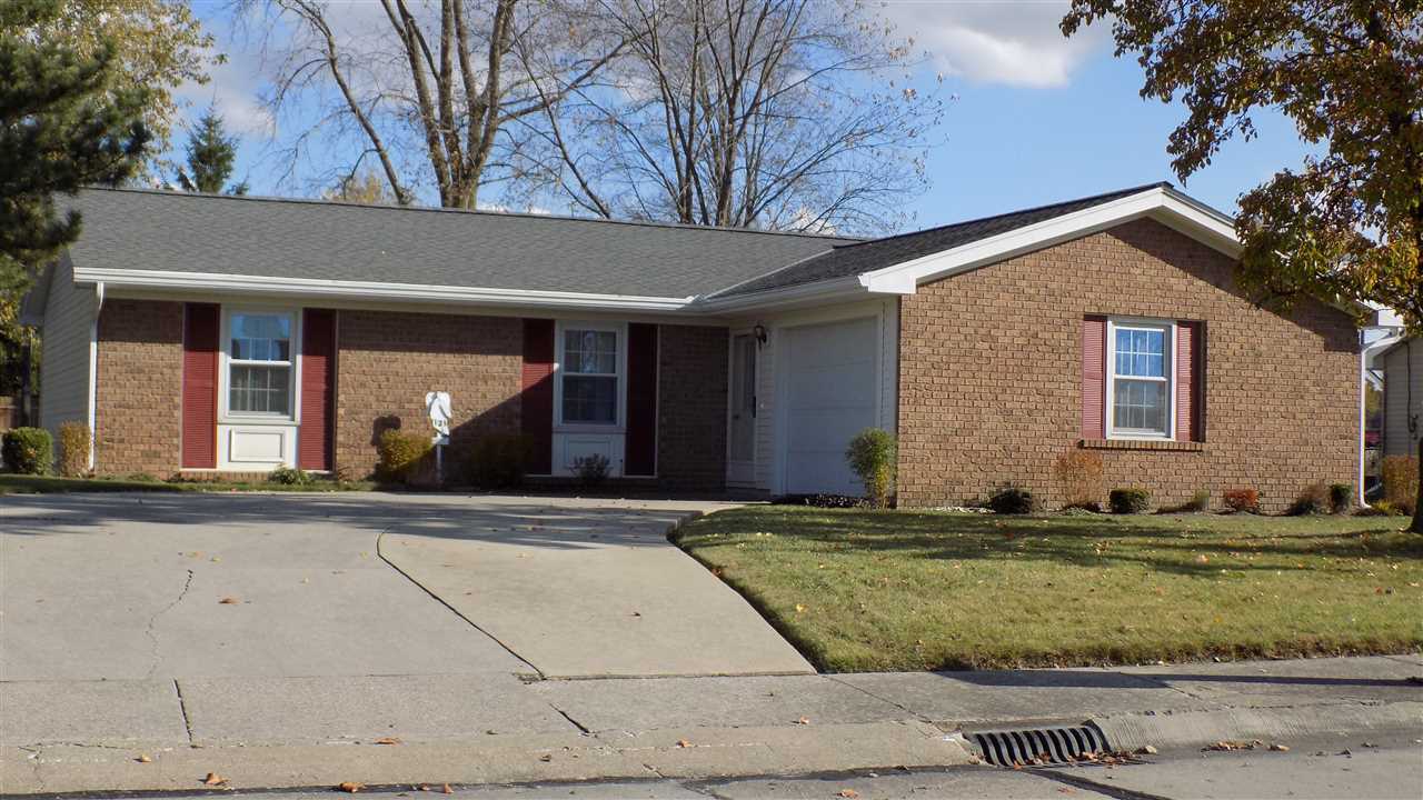 121 Bellmont Boulevard Decatur, IN 46733 - Photo 1 of 27