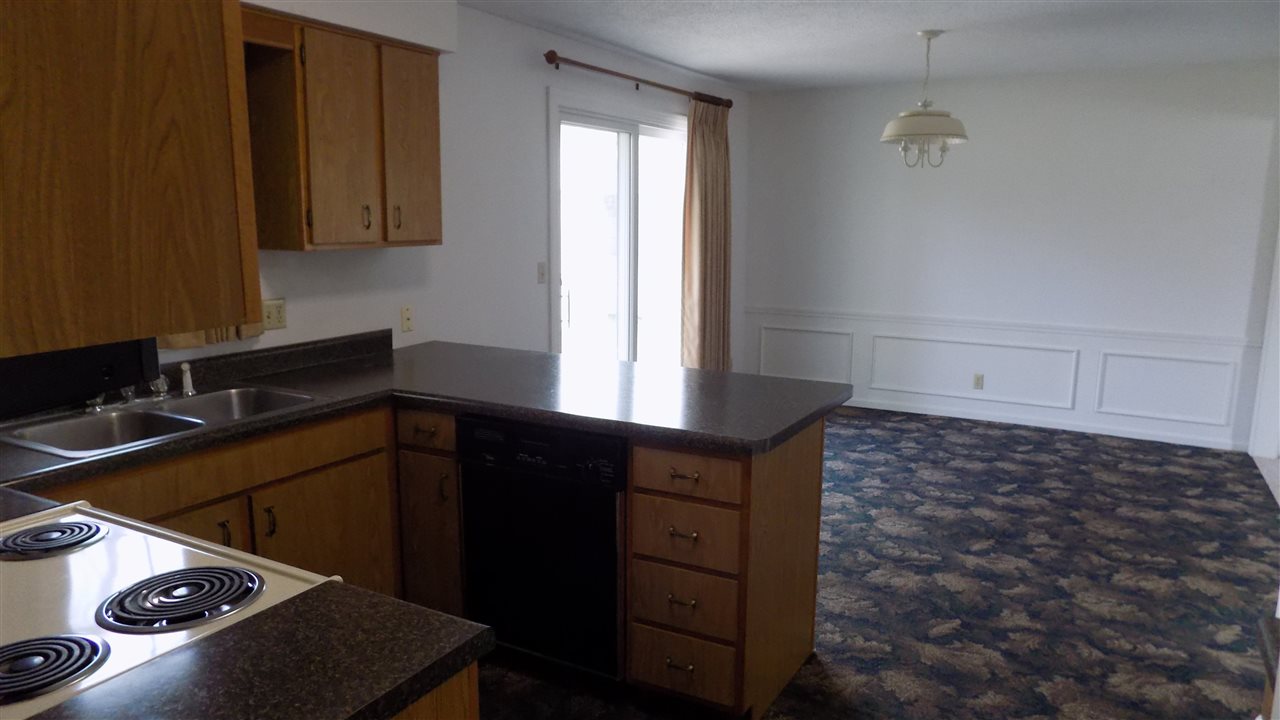 121 Bellmont Boulevard Decatur, IN 46733 - Photo 14 of 27