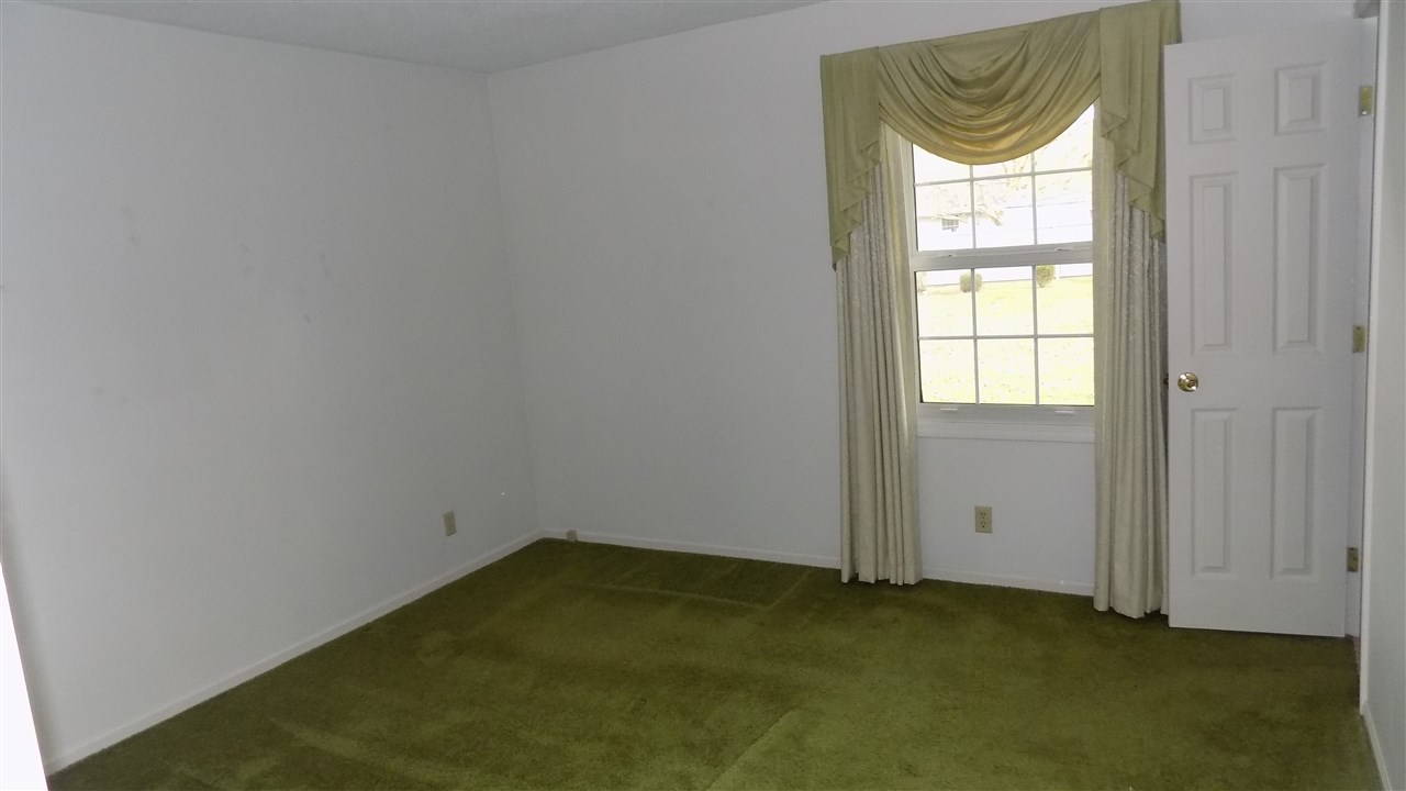 121 Bellmont Boulevard Decatur, IN 46733 - Photo 22 of 27