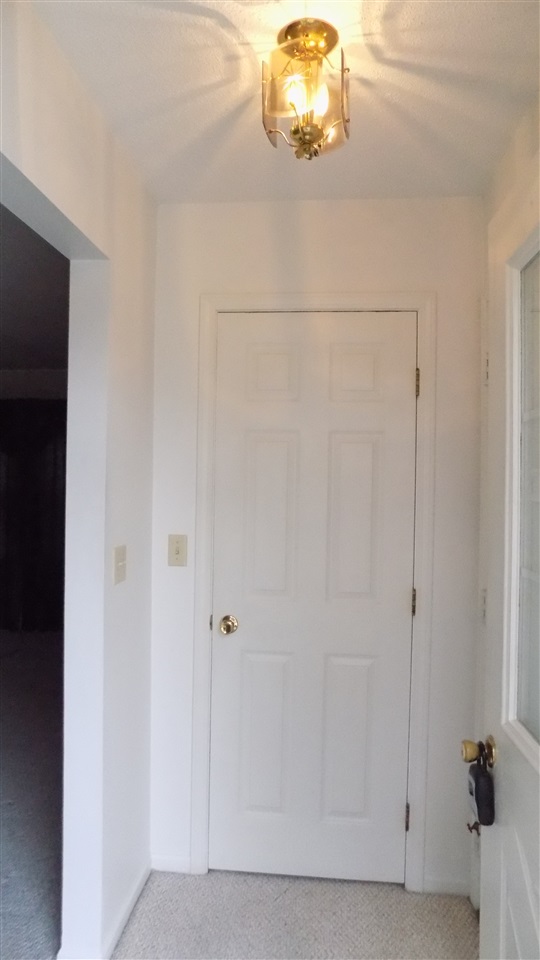 121 Bellmont Boulevard Decatur, IN 46733 - Photo 7 of 27
