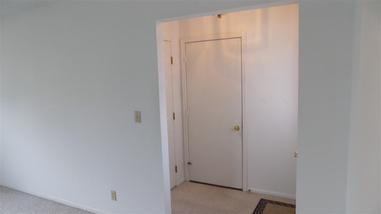 121 Bellmont Boulevard Decatur, IN 46733 - Photo 10 of 27