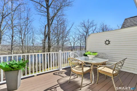 $650,000 | 158 Kyles Way, Unit 158, Shelton, CT 06484