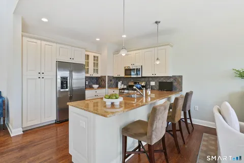 $650,000 | 158 Kyles Way, Unit 158, Shelton, CT 06484