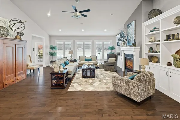$1,100,000 | 4715 Richland Woods Court, Alton, IL 62002