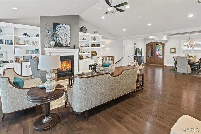 $1,200,000 | 4715 Richland Woods Court, Alton, IL 62002