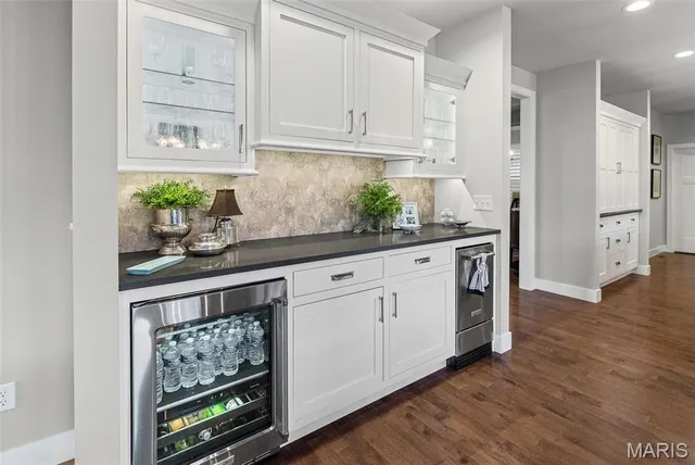 $1,200,000 | 4715 Richland Woods Court, Alton, IL 62002