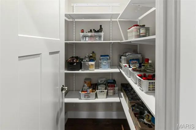 $1,200,000 | 4715 Richland Woods Court, Alton, IL 62002