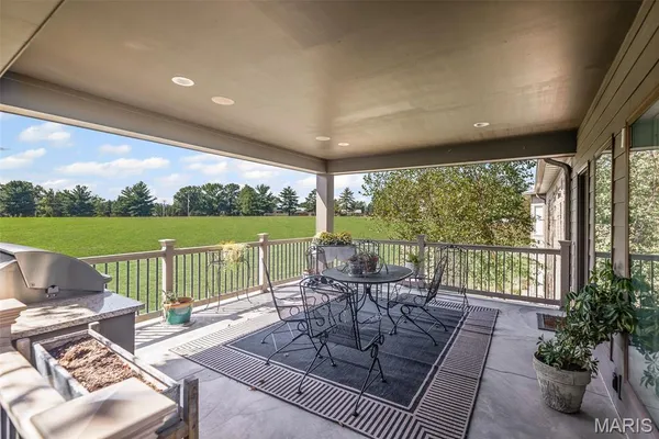$1,100,000 | 4715 Richland Woods Court, Alton, IL 62002
