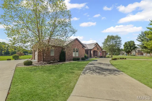 $1,200,000 | 4715 Richland Woods Court, Alton, IL 62002