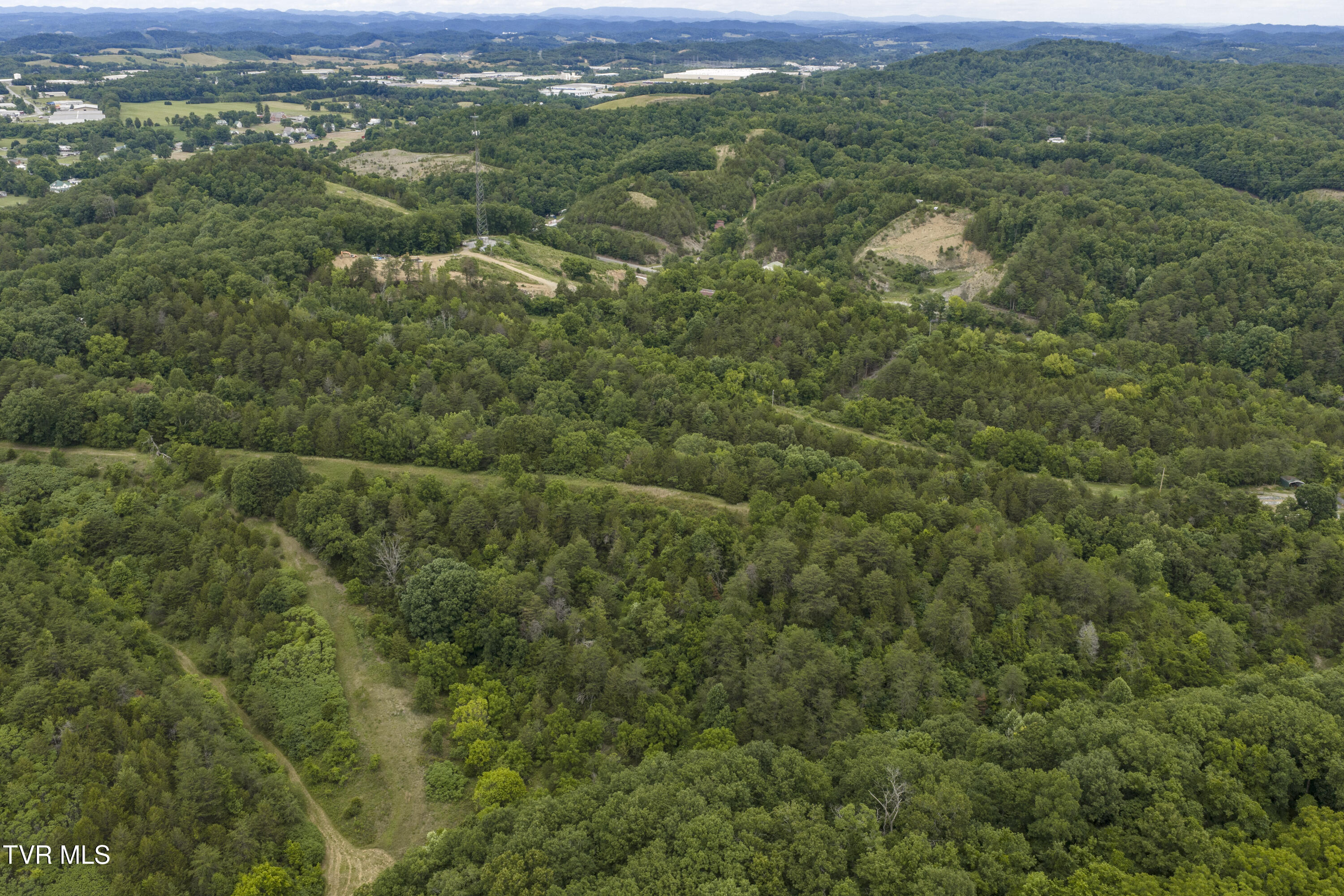 700 Piney Flats Road Piney Flats, TN 37686 - Photo 32 of 44 700-758PineyFlats-Aerials-25