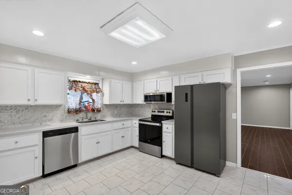 $297,900 | 185 Pierce Street, Jesup, GA 31545