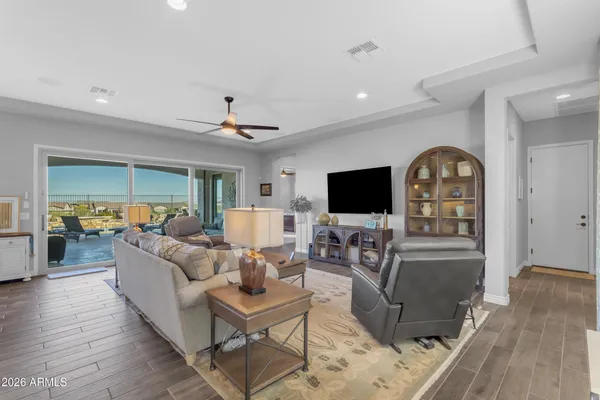 $979,900 | 5211 North 206th Drive, Buckeye, AZ 85396