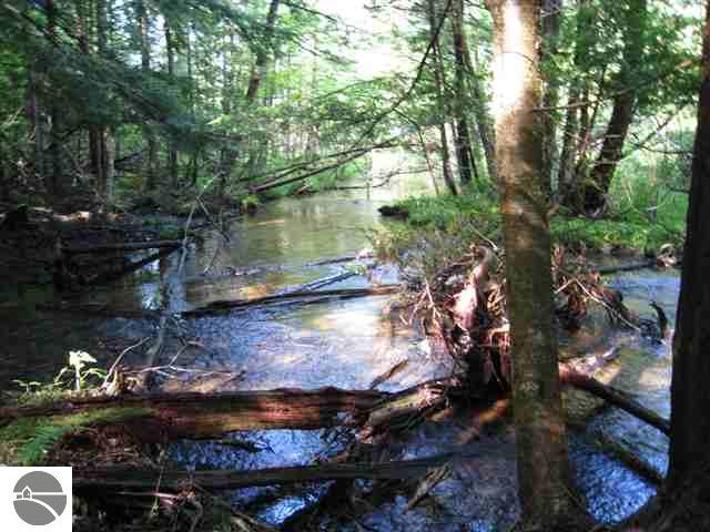 5400 Cedar Valley Road Traverse City, MI 49684 - Photo 15 of 15 1706829-14.JPG