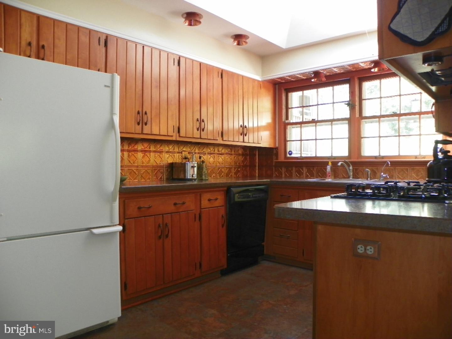 222 Spring Road Malvern, PA 19355 - Photo 9 of 24 Kitchen