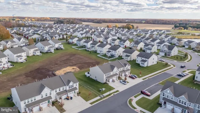 $465,000 | 527 Swansea Drive, Middletown, DE 19709