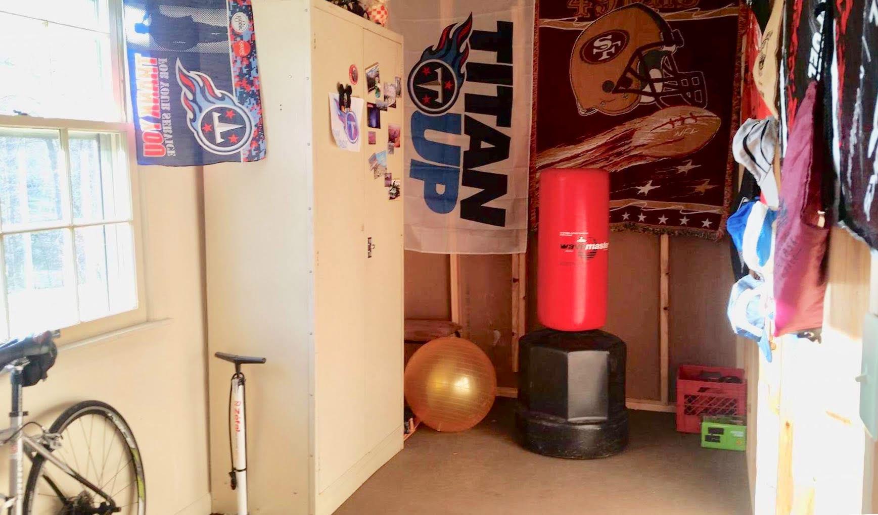 517 Ridgemont Drive Dickson, TN 37055 - Photo 11 of 27 Storage Area Adjoins Master Bedroom
