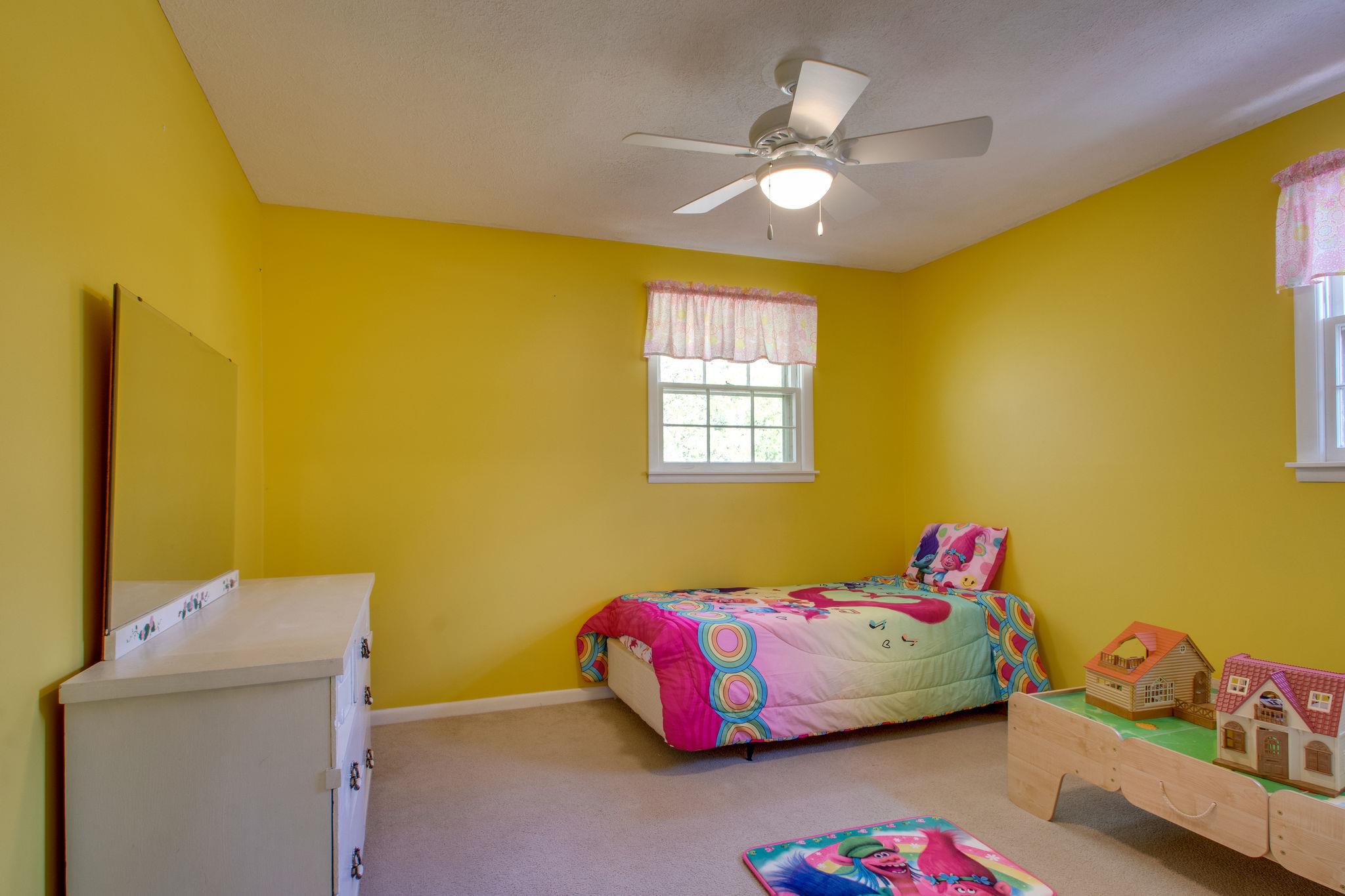 517 Ridgemont Drive Dickson, TN 37055 - Photo 21 of 27 Bedroom #4
