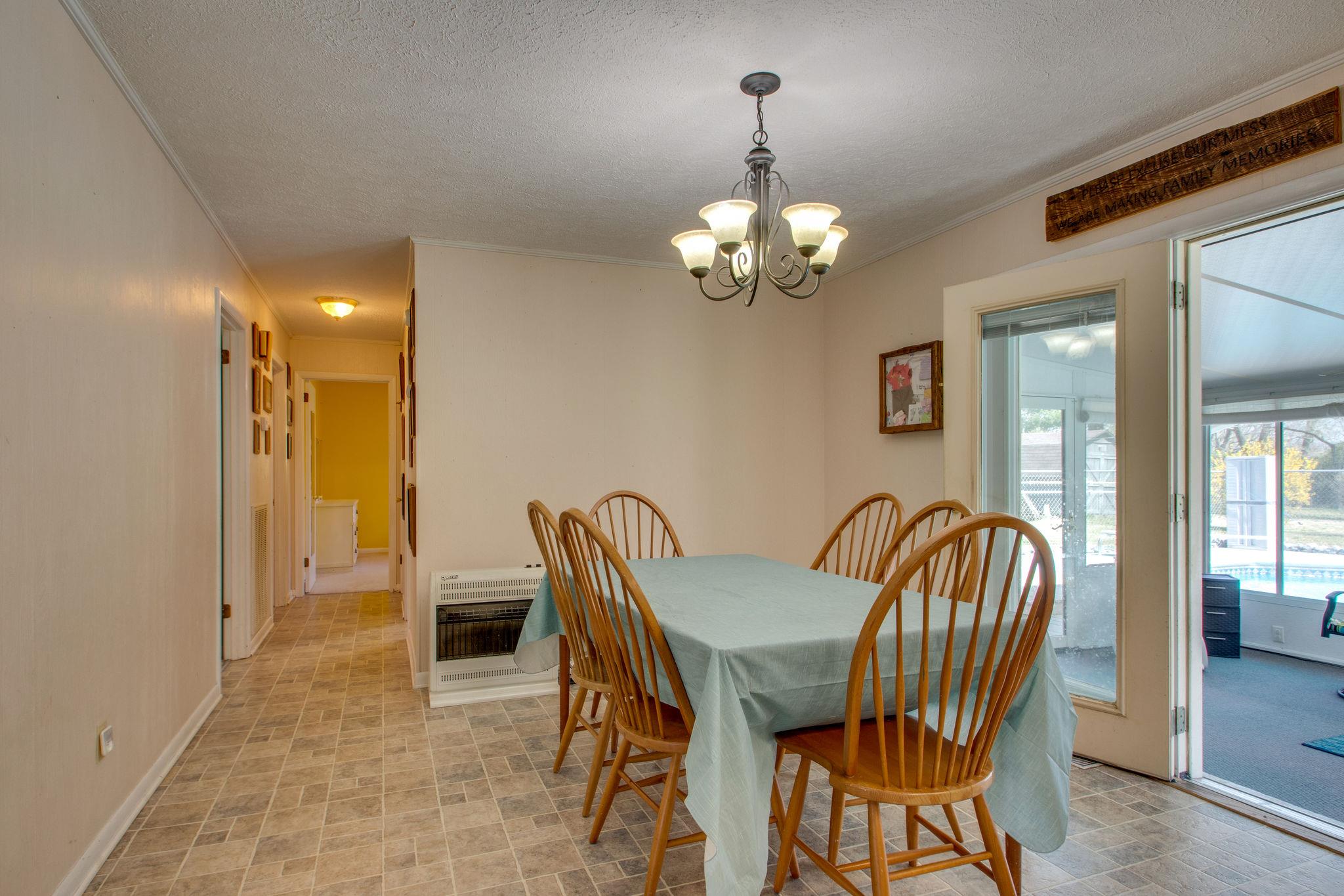 517 Ridgemont Drive Dickson, TN 37055 - Photo 9 of 27 Dining Area Adjoins Sunroom