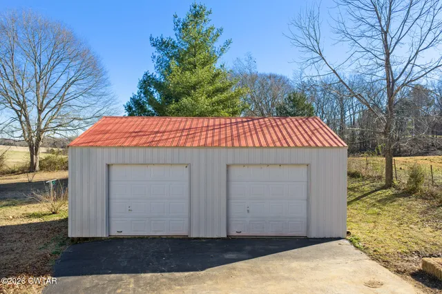 a view of a house with a tub