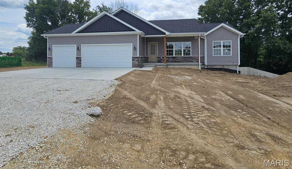 210 Hawkins Ridge Troy, MO 63379 - Photo 1 of 17