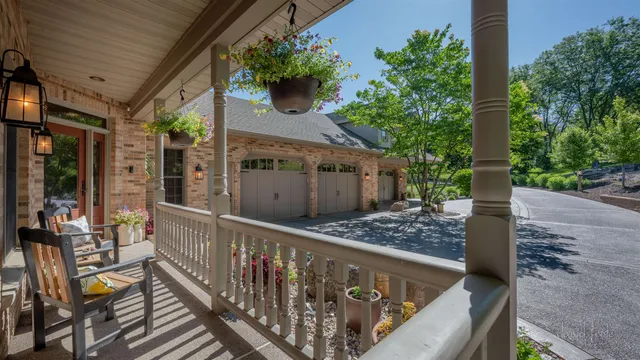 $1,695,000 | 200 Sioux Ct., Galena, IL 61036