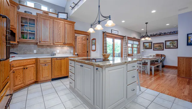 $1,695,000 | 200 Sioux Ct., Galena, IL 61036