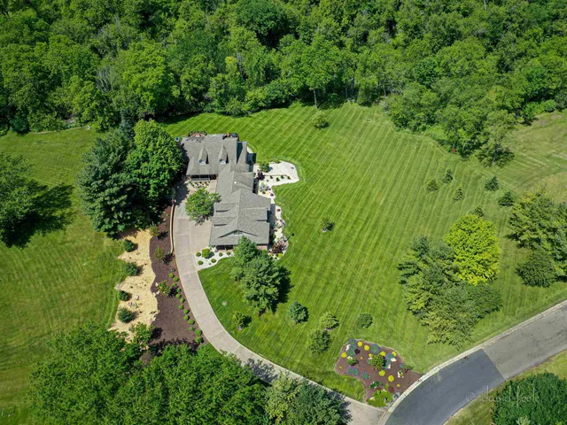 $1,695,000 | 200 Sioux Ct., Galena, IL 61036