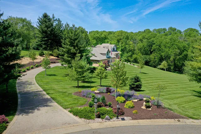 $1,695,000 | 200 Sioux Ct., Galena, IL 61036