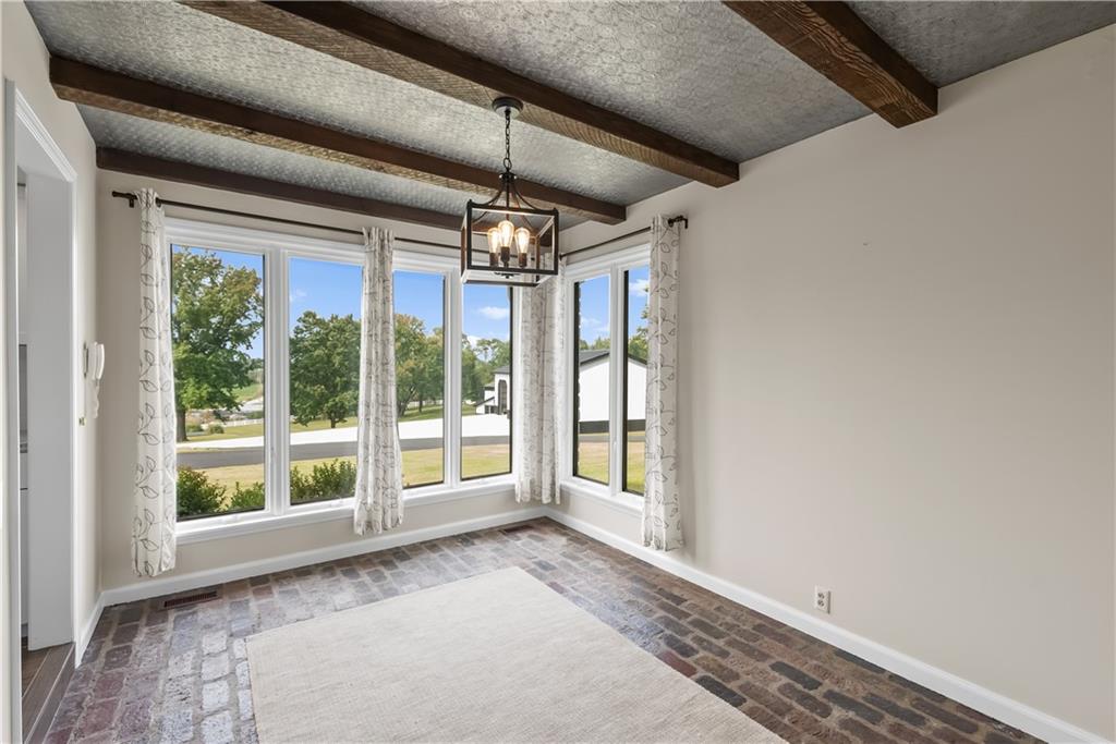 1901 Moffet Road St. Joseph, MO 64507 - Photo 13 of 48