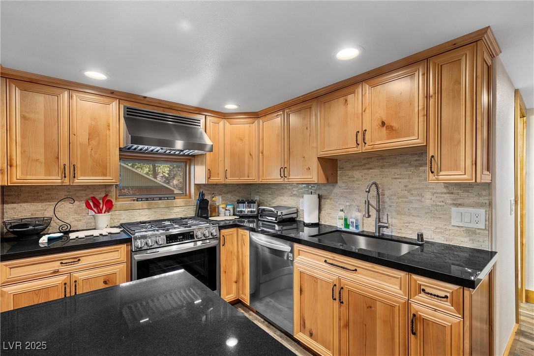 274 Ski Trail Road Mount Charleston, NV 89124 - Photo 15 of 75