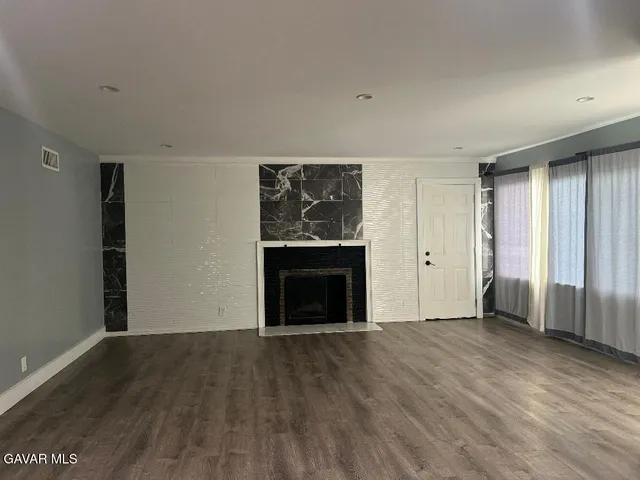 $2,600 | 44514 Lowtree Avenue, Lancaster, CA 93534