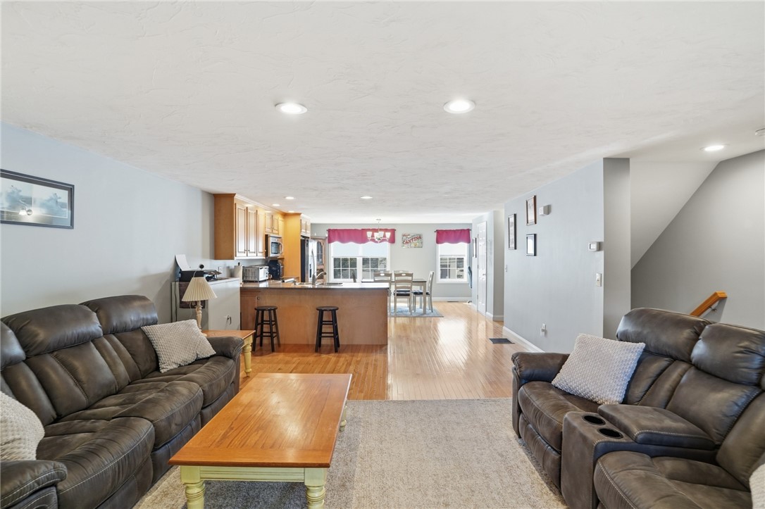 272 Cass Avenue, Unit 3 Woonsocket, RI 02895 - Photo 13 of 42