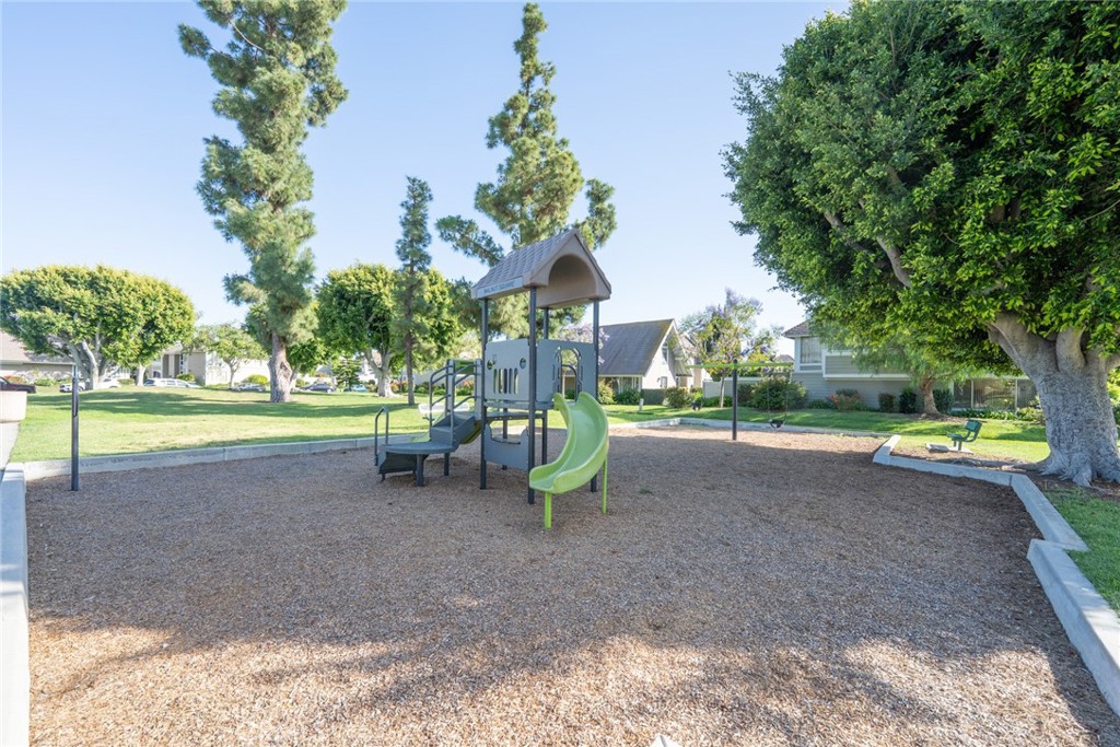 45 Oval Irvine, CA 92604 - Photo 39 of 40