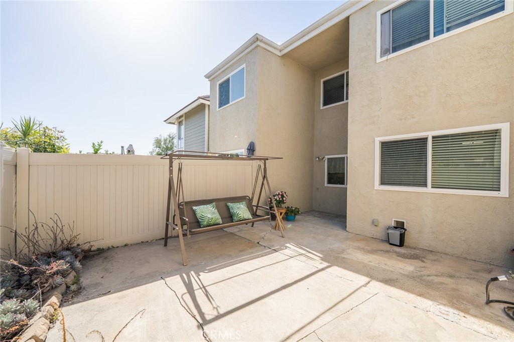 45 Oval Irvine, CA 92604 - Photo 5 of 40