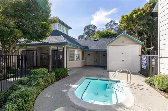 $699,000 | 1400 El Camino Real, Unit 122, South San Francisco, CA 94080