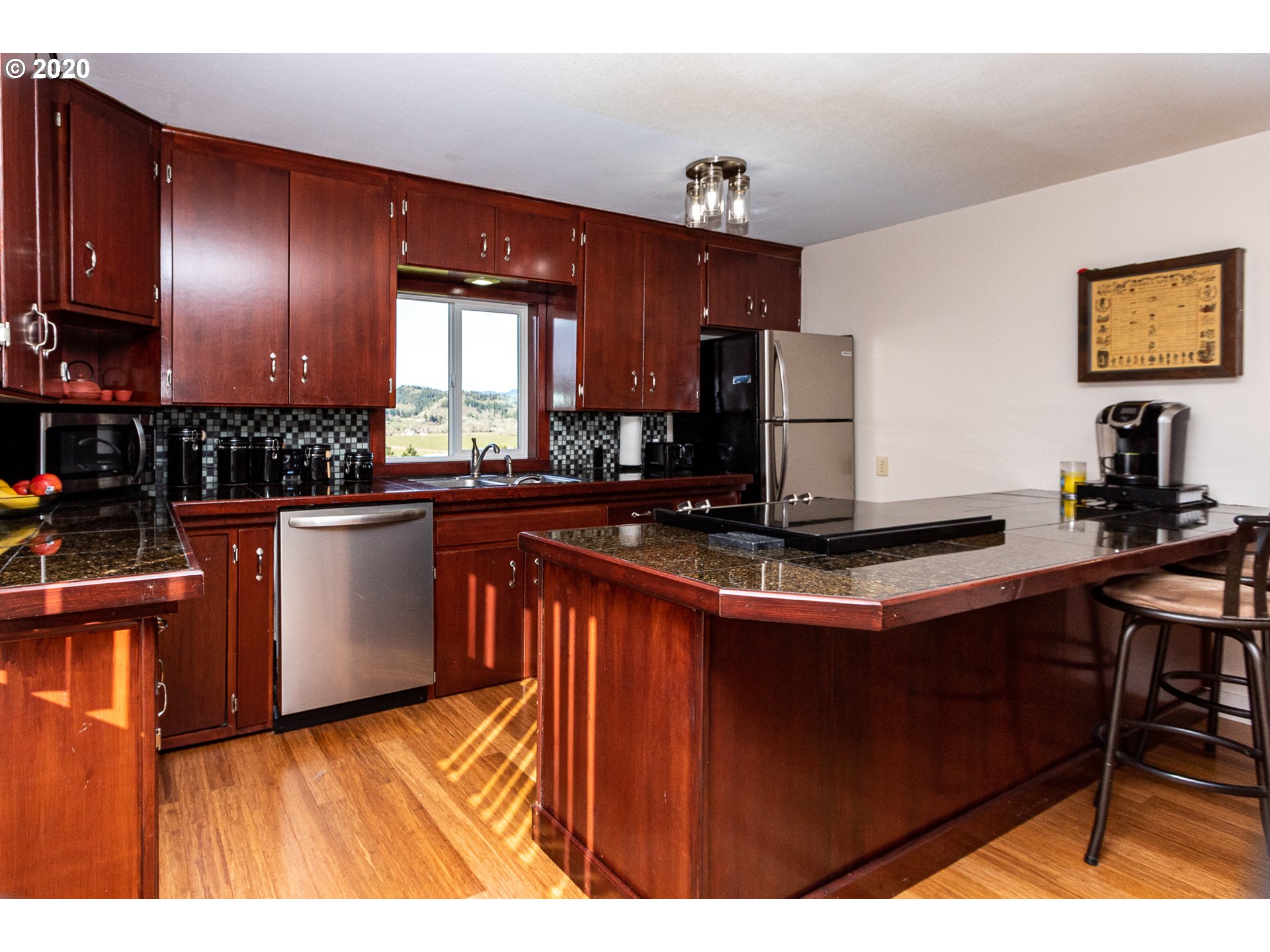 2358 South Side Road Sutherlin, OR 97479 - Photo 4 of 32