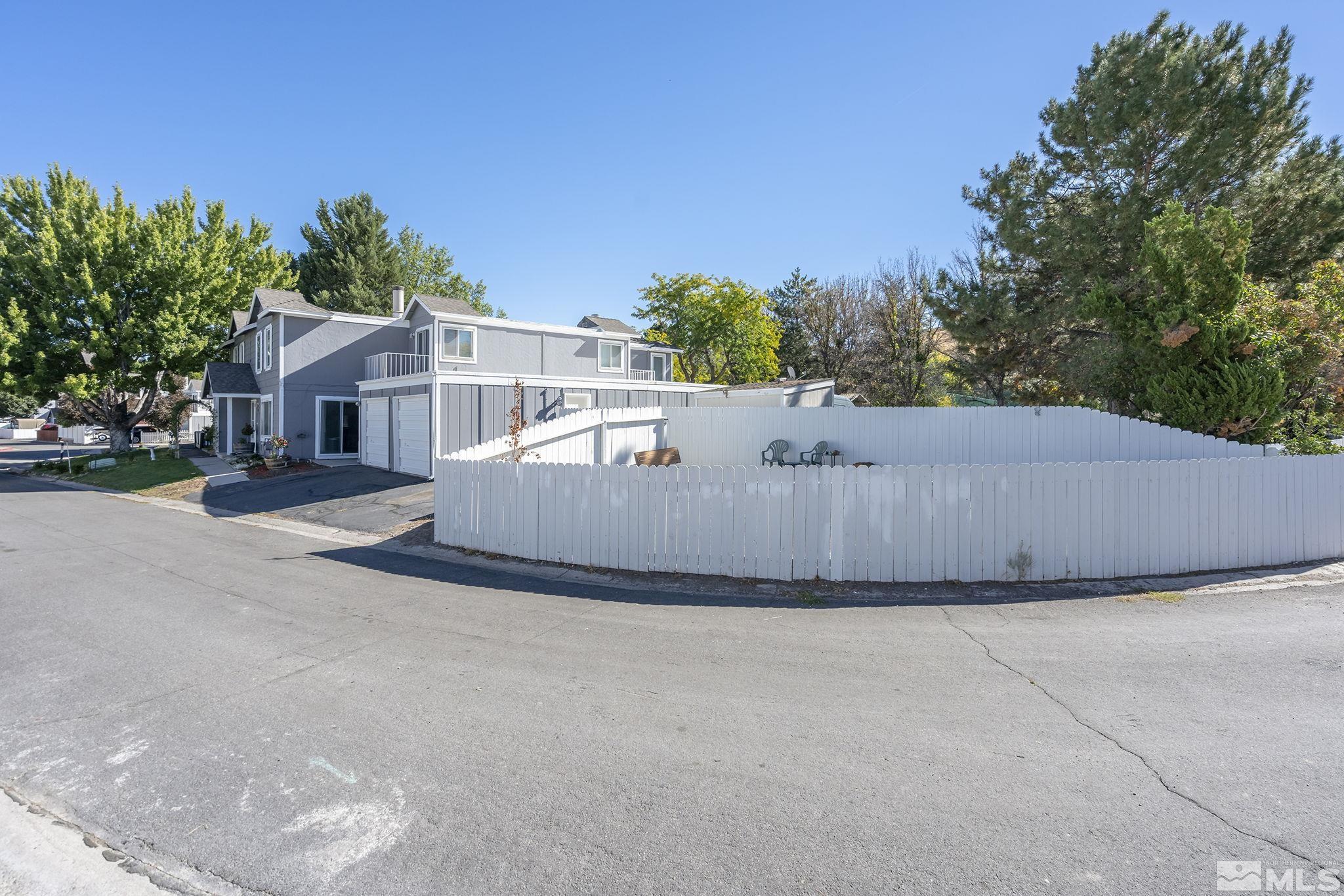 7612 Jimson Drive Reno, NV 89511 - Photo 3 of 18 Photo 3