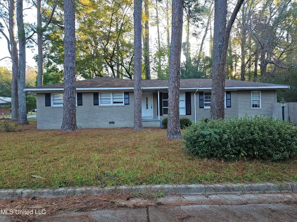 $1,225 | 3516 32nd Avenue, Meridian, MS 39305