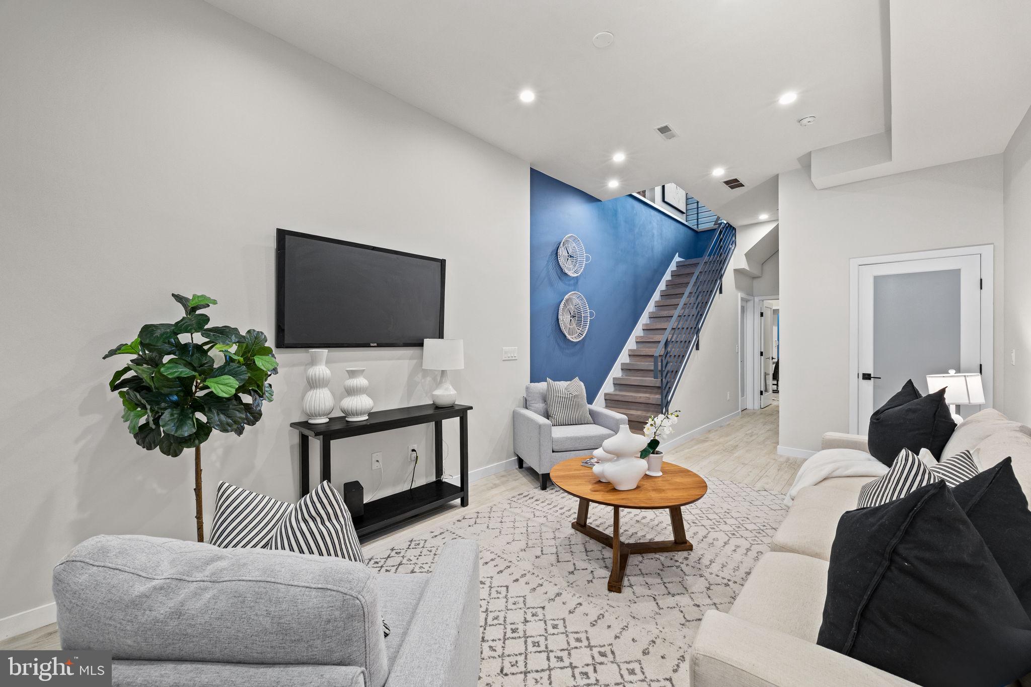 2106 Spring Street Philadelphia, PA 19103 - Photo 25 of 68