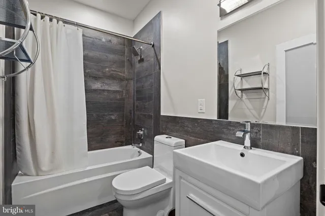 $1,799,000 | 2106 Spring Street, Philadelphia, PA 19103