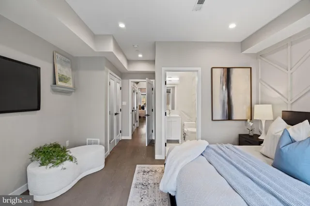 $1,799,000 | 2106 Spring Street, Philadelphia, PA 19103