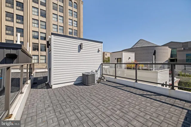 $1,799,000 | 2106 Spring Street, Philadelphia, PA 19103