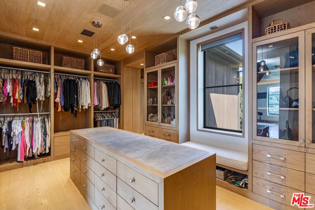 859 Woodacres Road Santa Monica, CA 90402 - Photo 27 of 55