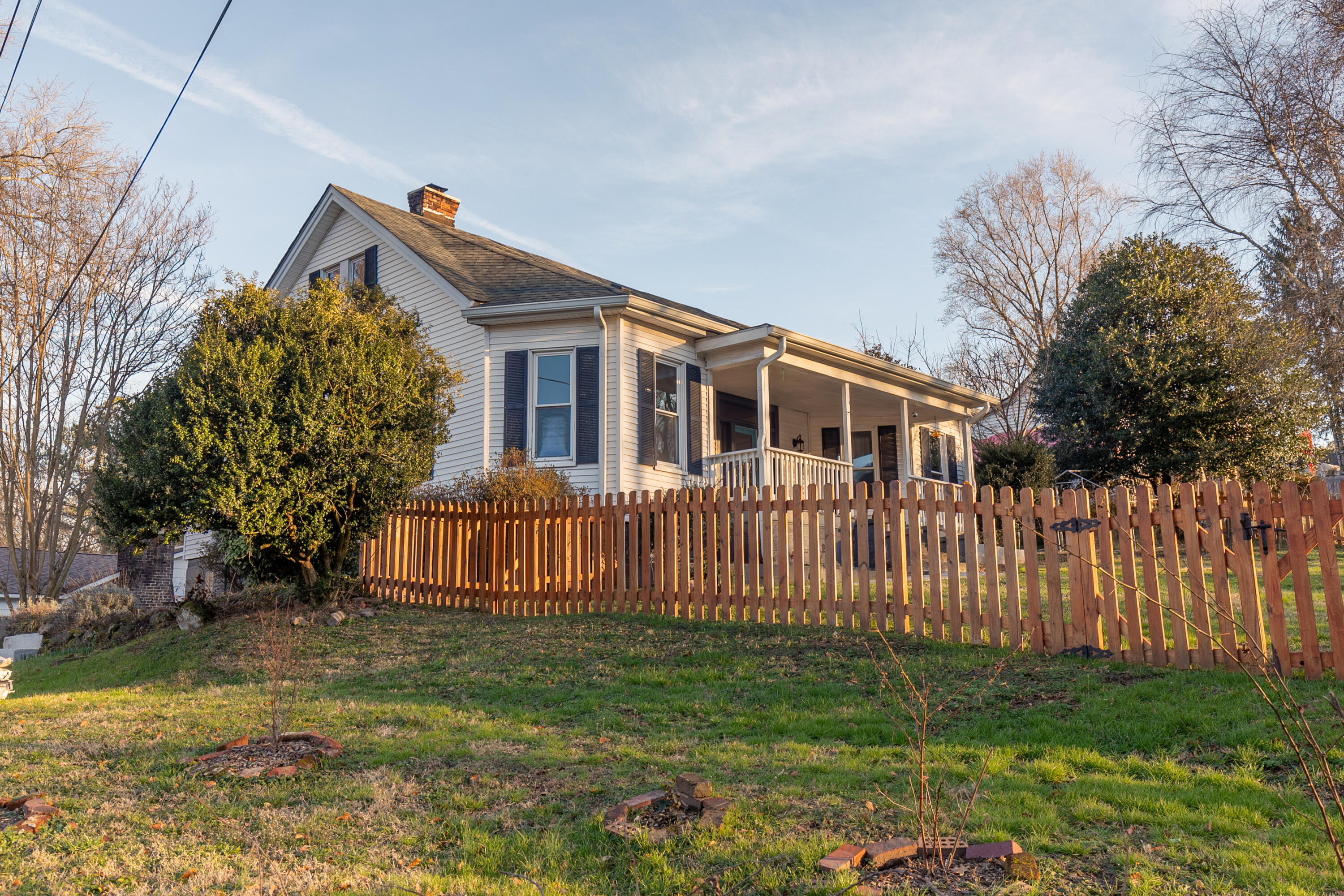 5822 Burnt Mill Road Chattanooga, TN 37410 - Photo 2 of 20 B5D_0097-HDR