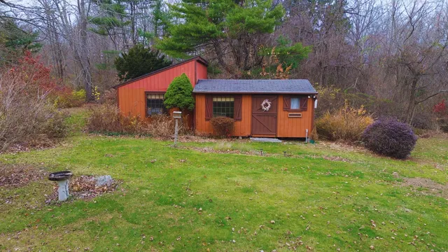 $300,000 | 86 Christian Hill Road, Haddam, CT 06441