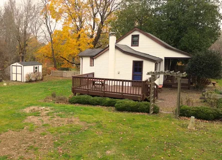 $300,000 | 86 Christian Hill Road, Haddam, CT 06441