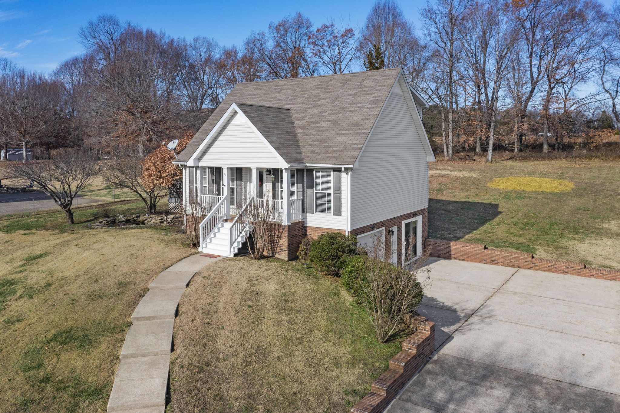 1028 Heatherwood Road Pleasant View, TN 37146 - Photo 8 of 45 Gallery Image 8