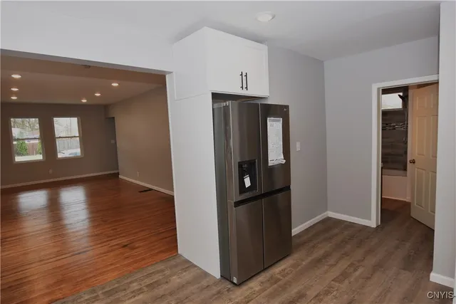 $2,100 | 112 Woodlawn Avenue West, Utica, NY 13502