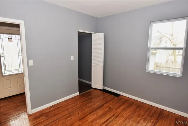 $2,100 | 112 Woodlawn Avenue West, Utica, NY 13502